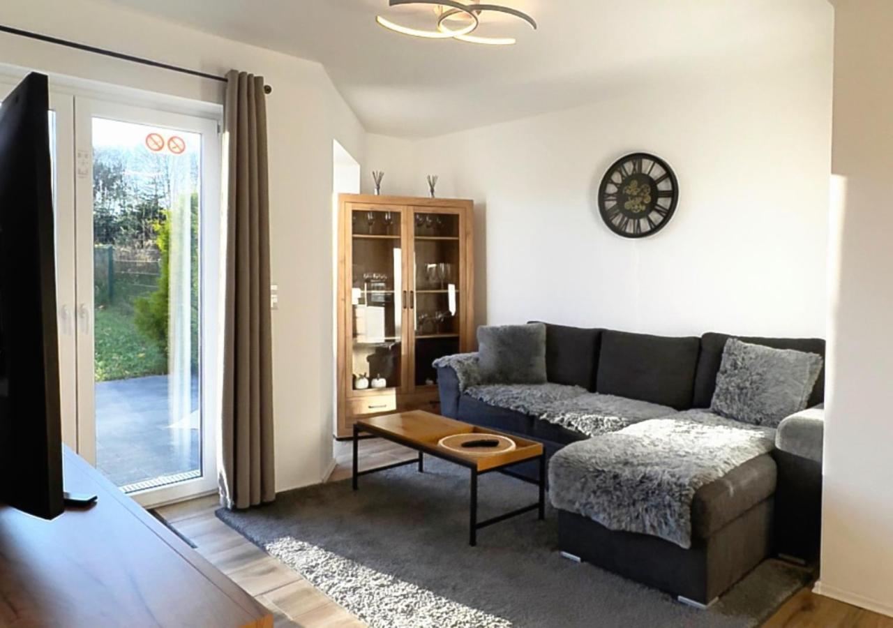 Greenhouse Living Apartment Nivis Mit Garten - 4 Minuten Nach Winterberg - Wandern, Mountainbike Fahren - Natur Geniessen Medebach Bagian luar foto