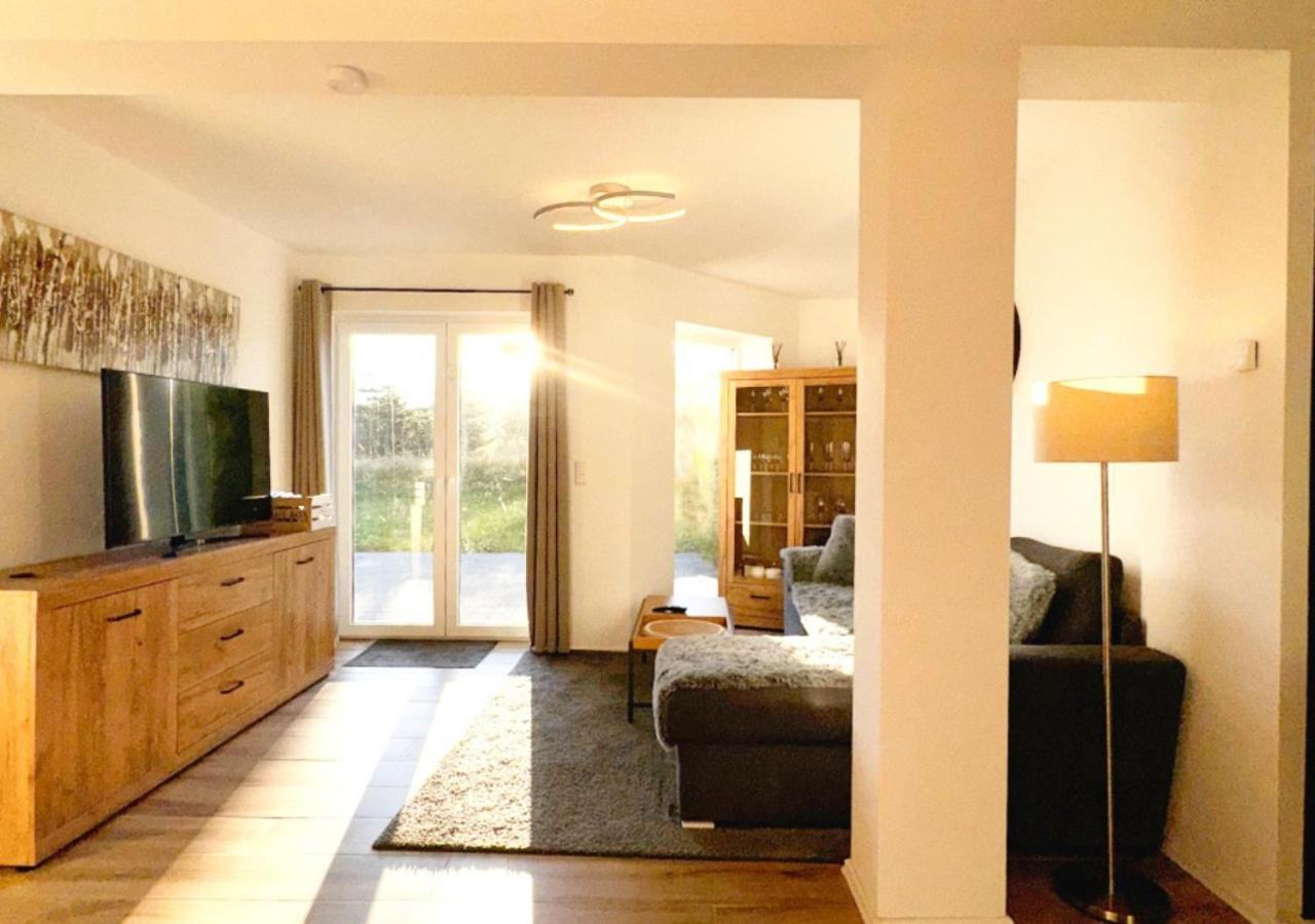 Greenhouse Living Apartment Nivis Mit Garten - 4 Minuten Nach Winterberg - Wandern, Mountainbike Fahren - Natur Geniessen Medebach Bagian luar foto