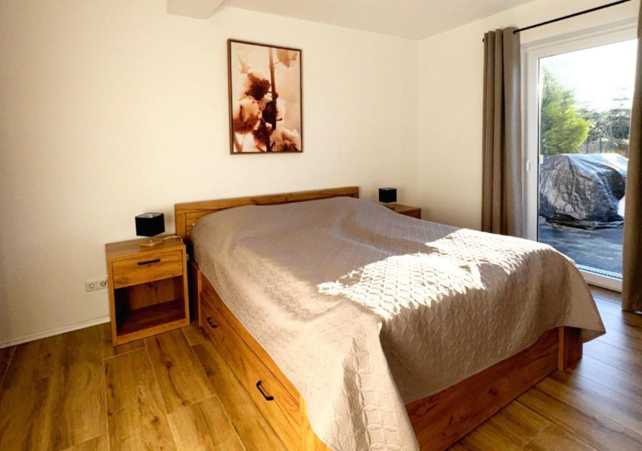 Greenhouse Living Apartment Nivis Mit Garten - 4 Minuten Nach Winterberg - Wandern, Mountainbike Fahren - Natur Geniessen Medebach Bagian luar foto